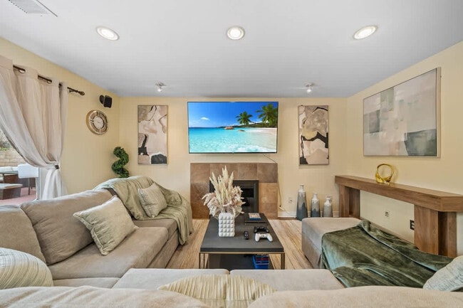 property at 2003 Pierce Ct