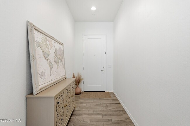 1973 W Kinfield Trail in Phoenix, AZ - Building Photo - Building Photo