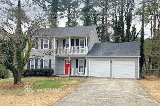 property at 104 River Oaks Dr