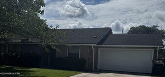 639 Purcell Dr in Jacksonville, FL - Building Photo