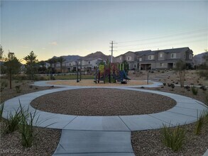 6139 Rathbone St in Las Vegas, NV - Building Photo - Building Photo