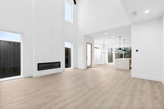 2814 Guymon St in Dallas, TX - Building Photo - Building Photo