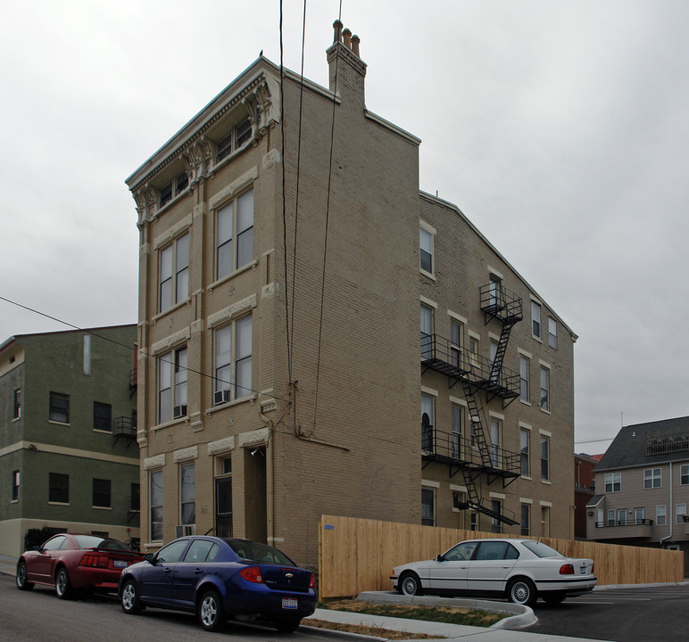 251 Donahue St in Cincinnati, OH - Building Photo