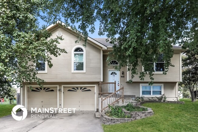 property at 908 Winesap Ct