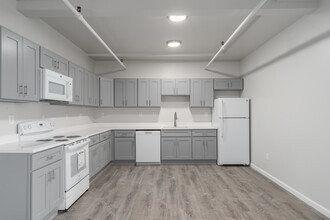 Lincoln Commons in Nazareth, PA - Building Photo - Interior Photo