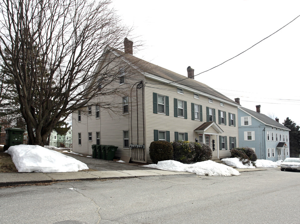 32-38 High St in Whitinsville, MA - Building Photo