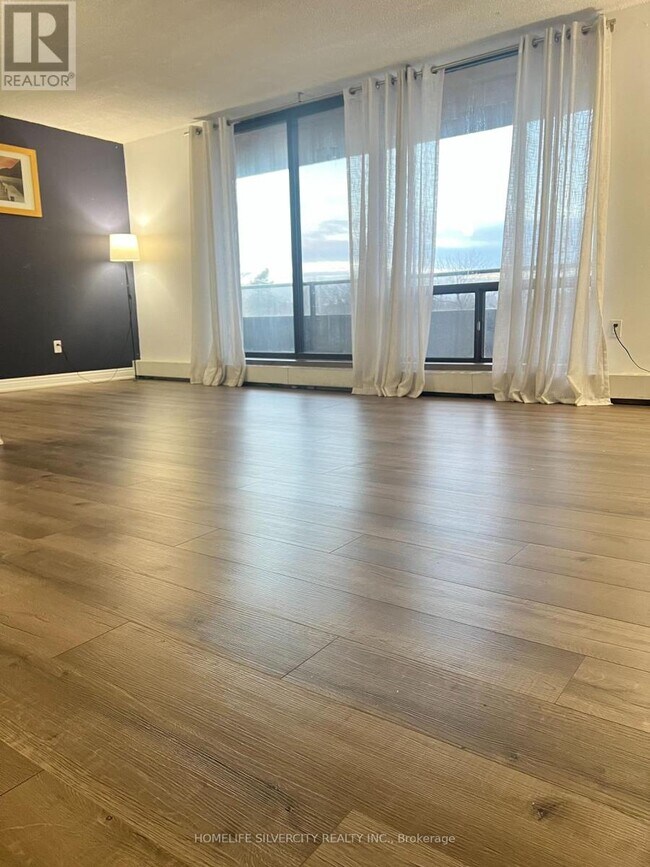 2929 Aquitaine Ave in Mississauga, ON - Building Photo - Building Photo