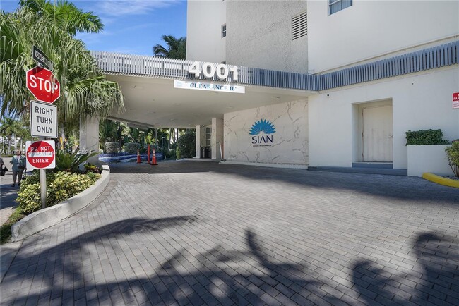 property at 4001 S Ocean Dr