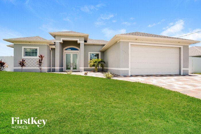 645 NE 6th Ave in Cape Coral, FL - Building Photo