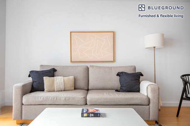 171 Suffolk St, Unit FL4-ID1314 in New York, NY - Building Photo - Building Photo
