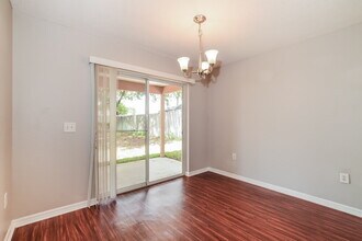 10233 Patrick Dr in Leesburg, FL - Building Photo - Building Photo