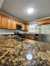 1621 Balfour Point Dr in Royal Palm Beach, FL - Building Photo - Building Photo
