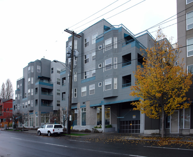 Lee Plaza Apartments in Seattle, WA - Building Photo - Building Photo