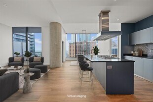 210 Lavaca St in Austin, TX - Building Photo