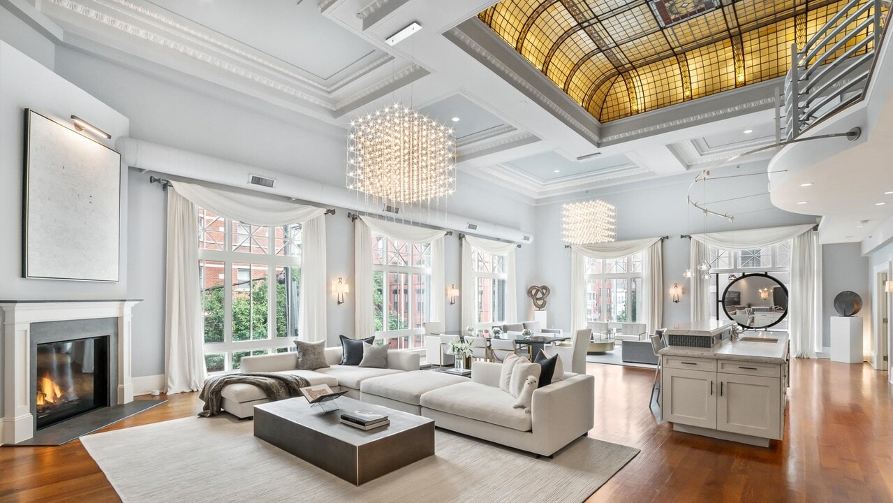 313 1st St in Hoboken, NJ - Building Photo