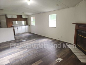 26 Misty Mountain Way in Candler, NC - Building Photo - Building Photo