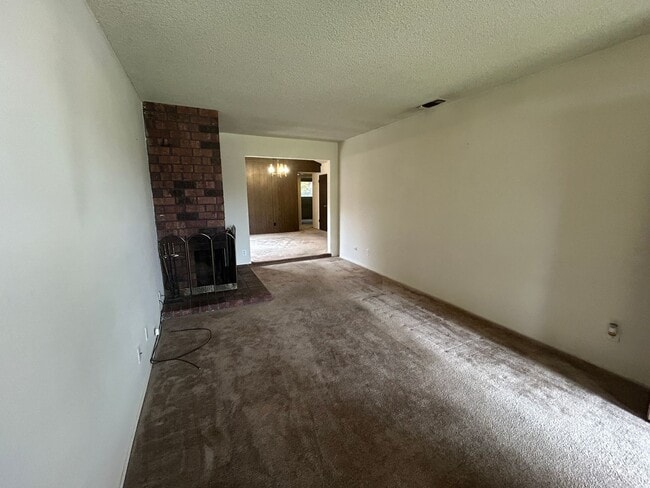 8955 El Oro Plaza Dr in Elk Grove, CA - Building Photo - Building Photo