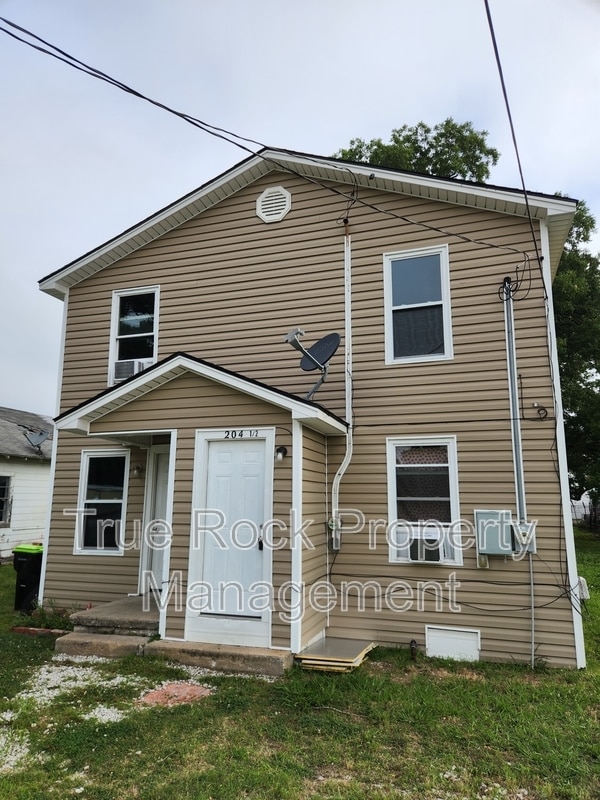 property at 204 1/2 E 2nd