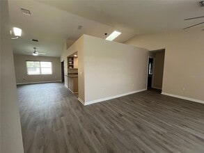 3063 Lake June Blvd in Lake Placid, FL - Foto de edificio - Building Photo