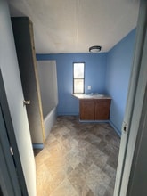 1075 Sweeten Creek Rd in Asheville, NC - Building Photo - Building Photo