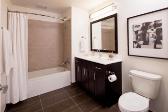 1220 N Wells St in Chicago, IL - Foto de edificio - Building Photo