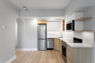 1634 W Howard St in Chicago, IL - Building Photo - Building Photo