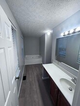 6729 Kristins Cove Ln in Canal Winchester, OH - Foto de edificio - Building Photo