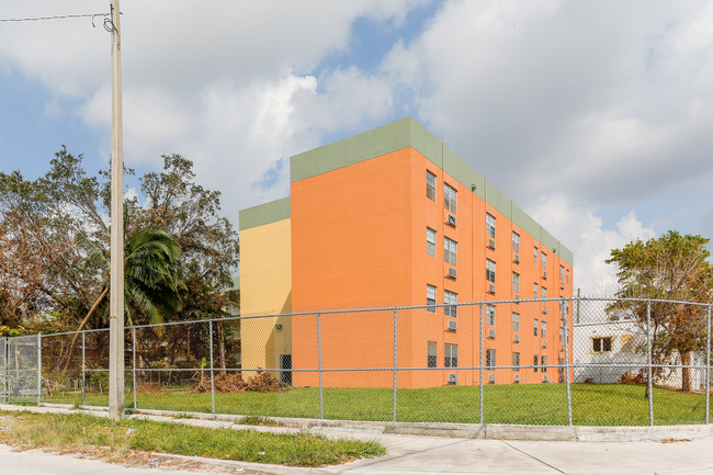 Lemon City in Miami, FL - Foto de edificio - Building Photo