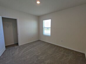 10548 Penny Gale Loop in San Antonio, FL - Building Photo - Building Photo