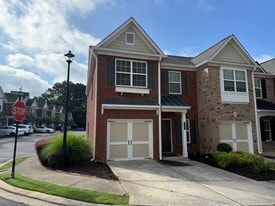 9863 Murano Vw in Alpharetta, GA - Building Photo