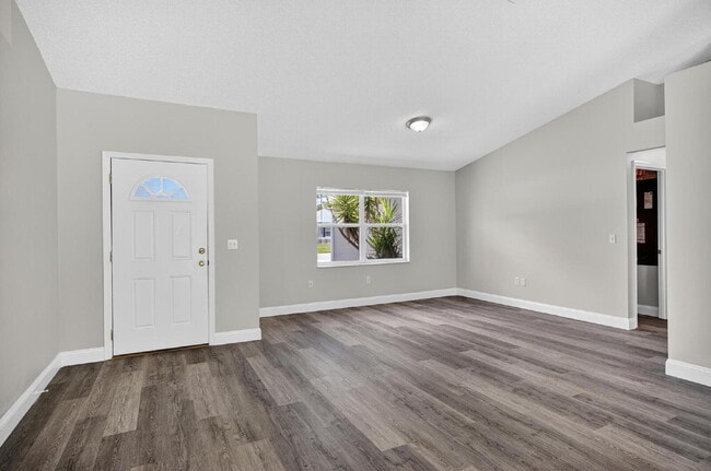 100 Burroughs Dr in Palm Coast, FL - Building Photo - Building Photo