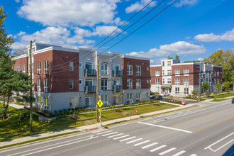 Maple Cove of Ann Arbor, Phase II in Ann Arbor, MI - Building Photo - Building Photo