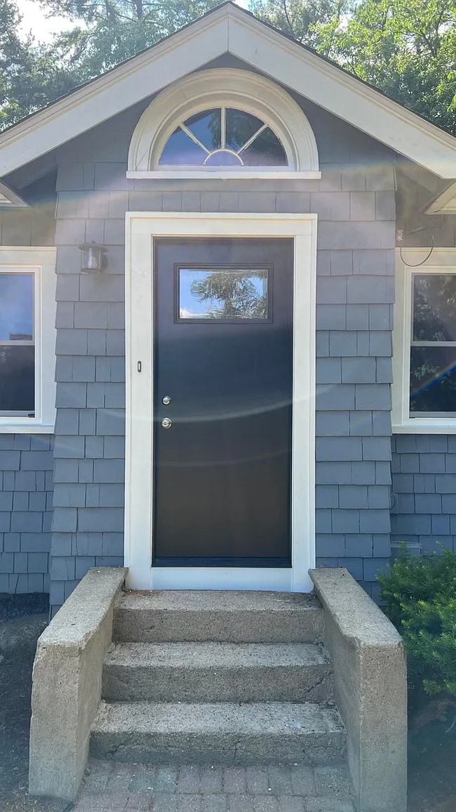 102 Main St in Reading, MA - Foto de edificio - Building Photo