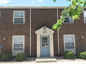 1810 Jamestown Rd in Swansea, IL - Foto de edificio - Building Photo