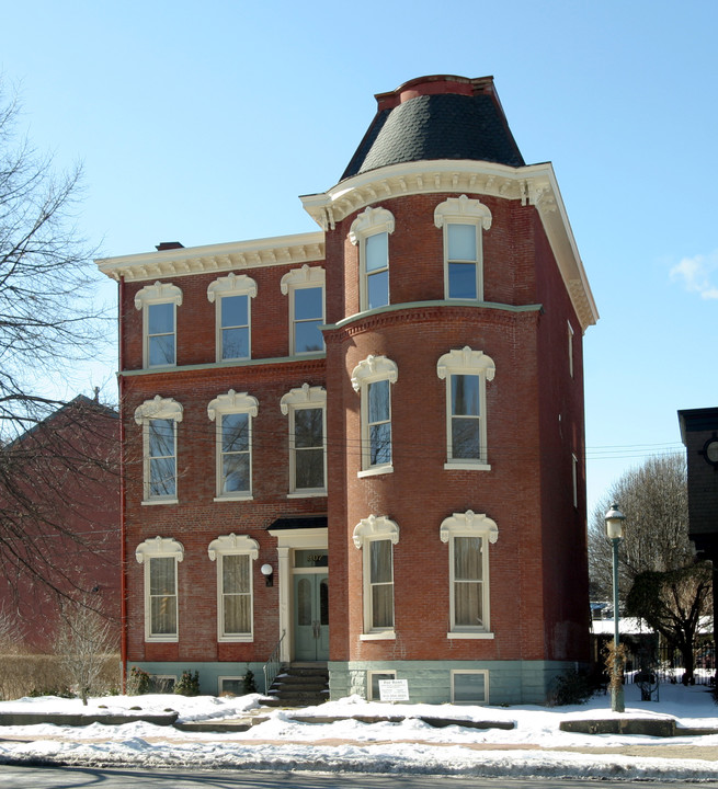 907 Brighton Rd in Pittsburgh, PA - Building Photo