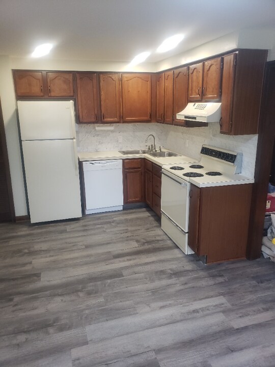 1333 Pierce Ave in North Tonawanda, NY - Building Photo