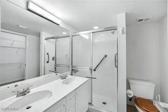192 Pebble Shores Dr in Naples, FL - Foto de edificio - Building Photo