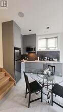 176 Hendon Ave in Toronto, ON - Building Photo - Building Photo
