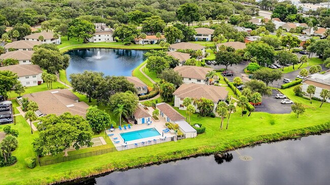 3132 SW 20th Terrace in Delray Beach, FL - Foto de edificio - Building Photo