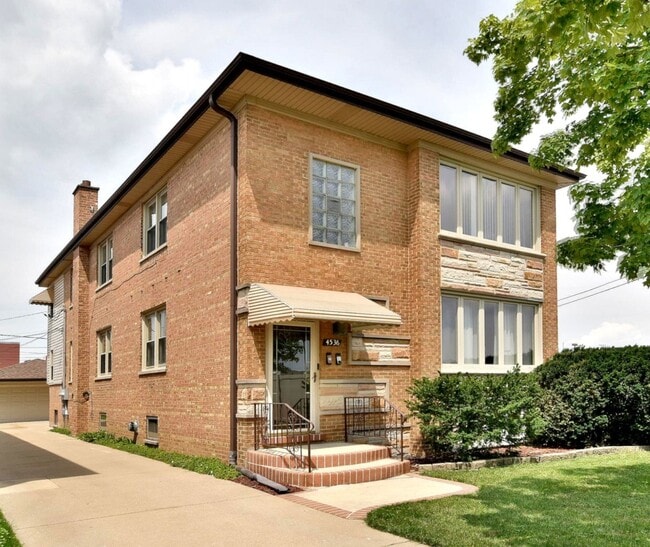 property at 4536 Nottingham Ave