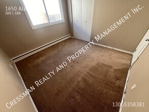 1650 Alexandra St in Regina, SK - Building Photo - Building Photo