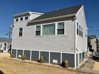 106 W Pompano Way in Lavallette, NJ - Foto de edificio - Building Photo