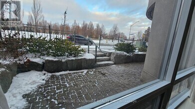 33 Cox Blvd in Markham, ON - Building Photo - Building Photo