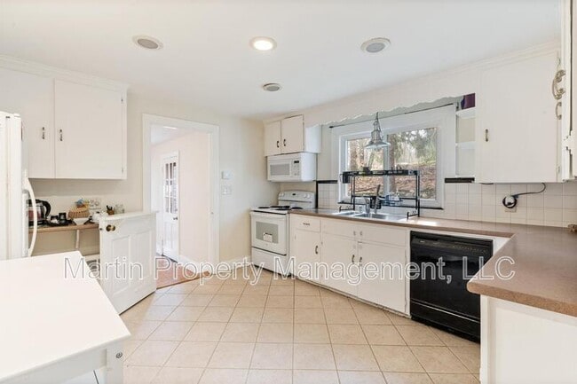 property at 17 Bowman St