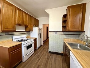 1011 2nd St in Mckees Rocks, PA - Building Photo - Building Photo