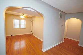 5823 Lindenwood Ave in St. Louis, MO - Building Photo - Building Photo