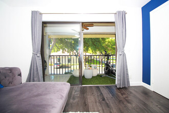 9840 Pineapple Tree Dr-Unit -203 in Boynton Beach, FL - Building Photo - Building Photo