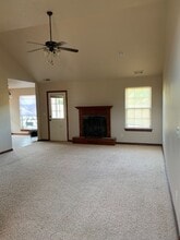2031 Marigold St in Carthage, MO - Building Photo - Building Photo