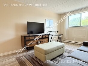 360 Tecumseh Rd W in Windsor, ON - Building Photo - Building Photo
