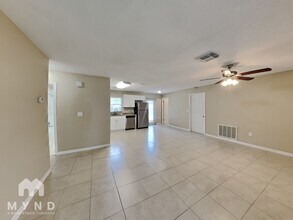 5547 Golden Nugget Dr in Holiday, FL - Foto de edificio - Building Photo